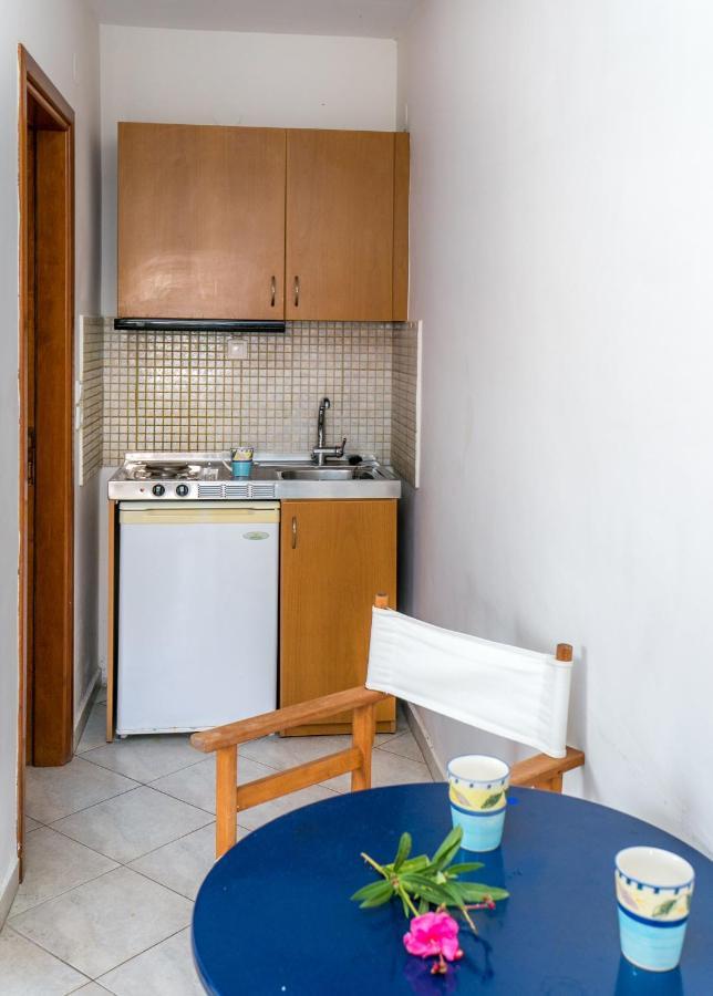 Amversa'S House Потос Экстерьер фото