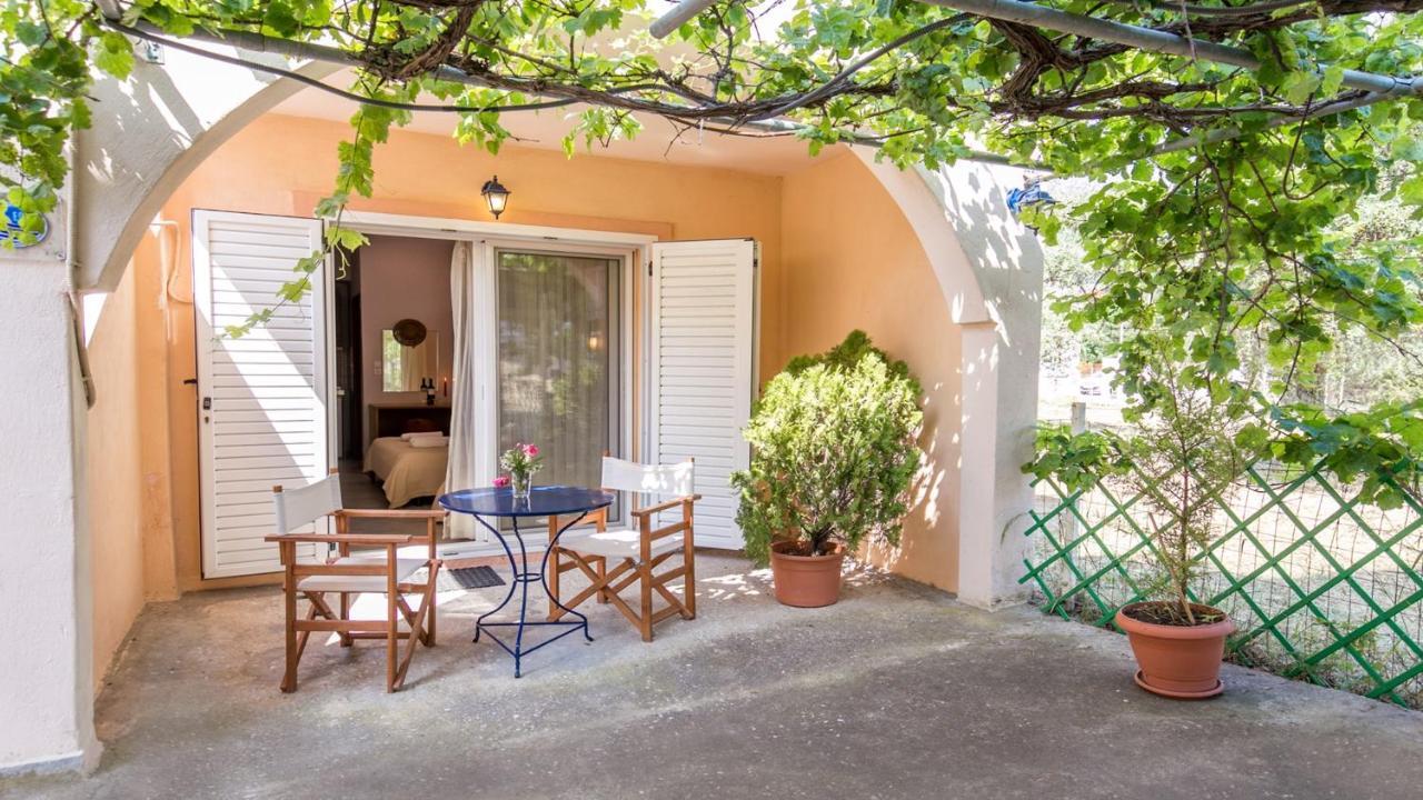 Amversa'S House Потос Экстерьер фото